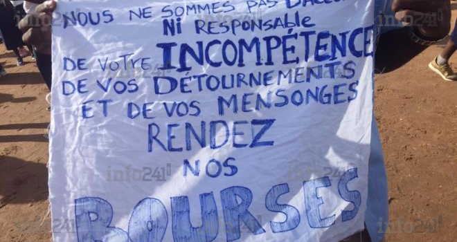 Les élèves du Gabon refusent de payer pour la mauvaise gouvernance des autorités