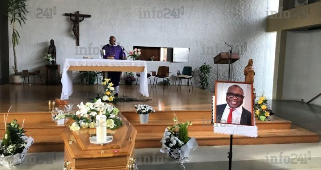 Les Gabonais de France rendent un vibrant hommage au Pr André Moussavou Mouyama