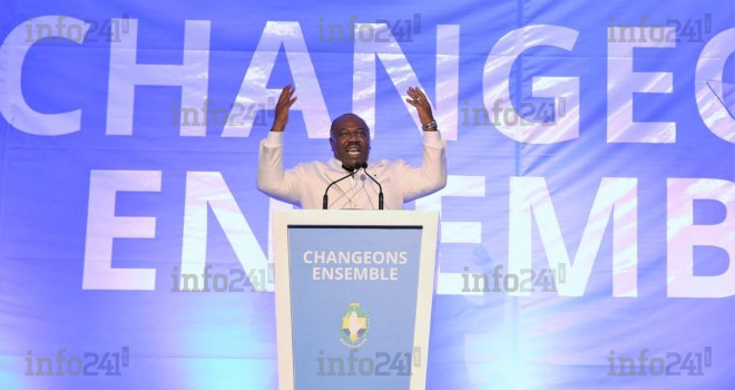 Ali Bongo investi par acclamation candidat à la présidentielle gabonaise