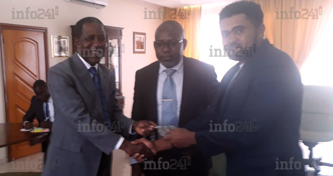 La Fédération gabonaise de scrabble devise avec le ministre des Sports