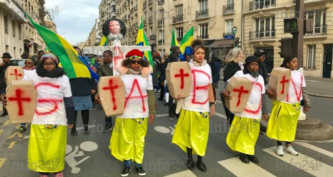 La diaspora gabonaise a manifesté pour la 132e fois contre le régime d’Ali Bongo à Paris