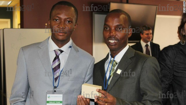 Deux étudiants africains mettent au point un savon contre le paludisme