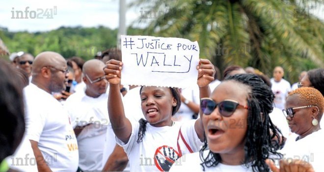 Une marche silencieuse pour réclamer justice pour Wally, violée par un haut cadre du PDG