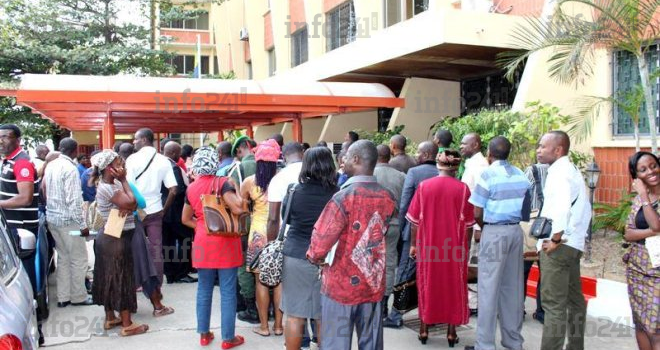NSR : le salaire des fonctionnaires Gabonais revalorisé de 30% au 25 juillet
