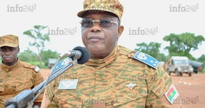 Burkina Faso : le chef d’état-major de l’armée dirigera le pays après la démission de Compaoré