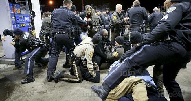 USA : un autre adolescent noir tué par la police près de Ferguson