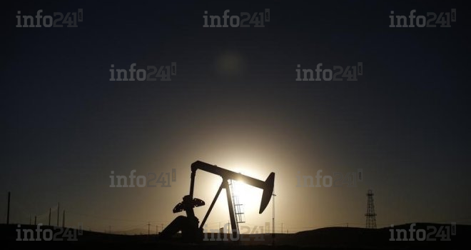 Le cours du pétrole en recul malgré les perspectives de faible reprise de l’AIE
