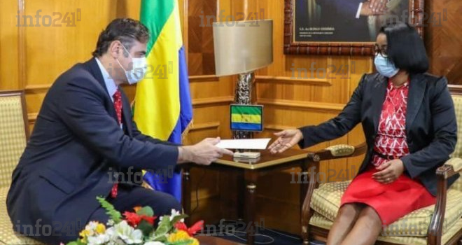 L’ambassadeur d’Espagne au Gabon reçu en audience par la Première ministre Ossouka