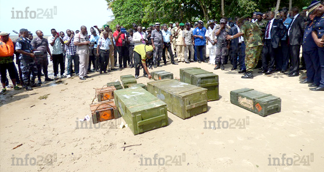 13 caisses d’armes saisies près d’une plage de Libreville