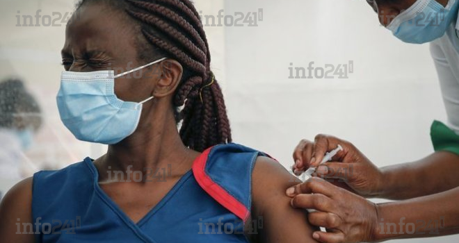 Ossouka Raponda exige la vaccination des ministres et des fonctionnaires gabonais !