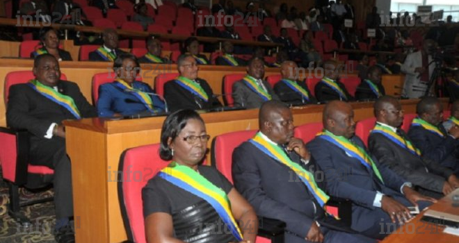 Révision constitutionnelle : le sénat gabonais supprime les aspects controversés du texte