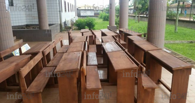Le ministre Maganga Moussavou offre 500 tables-bancs aux élèves de Mouila