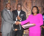 Gouvernement et Club de Libreville paraphent l'accord de règlement de la dette intérieure gabonaise