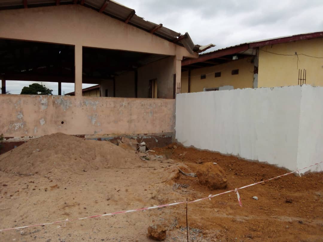 Les travaux de réhabilitation de l'internat du lycée d'État de Ndendé à l'arrêt depuis 3 ans