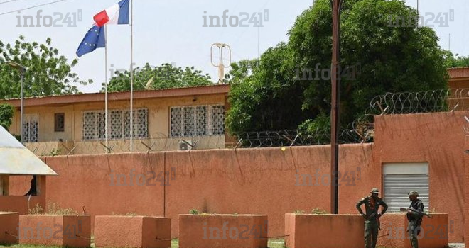 Niger : Sous la contrainte, la France va rapatrier son ambassadeur et ses militaires du pays