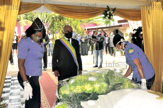 Deux députés décédés, membres du parti au pouvoir au Gabon, décorés à titre posthume