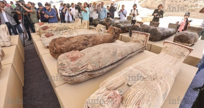 Egypte : Découverte de 250 momies et 150 statues de bronze datant de 2 500 ans