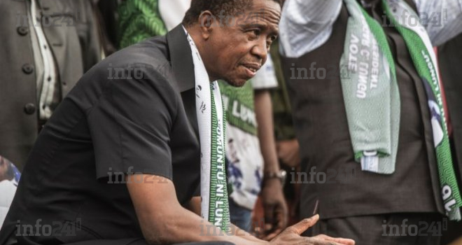 Zambie : le président Lungu s’écroule devant ses troupes lors d’une cérémonie officielle