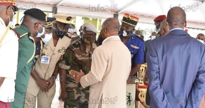 Préparatifs du 17-Août : Ali Bongo aperçu avec des commandants de l’armée gabonaise