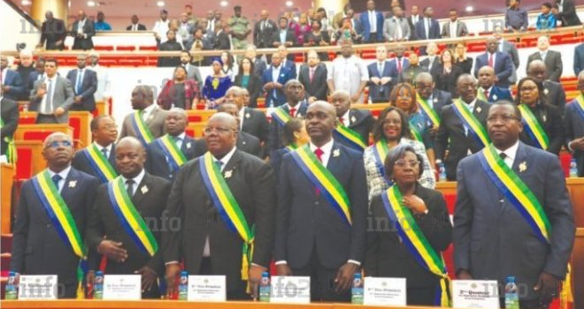 Constituante&nbsp;: Pourquoi seuls 8 parlementaires gabonais ont rejeté le projet de Constitution