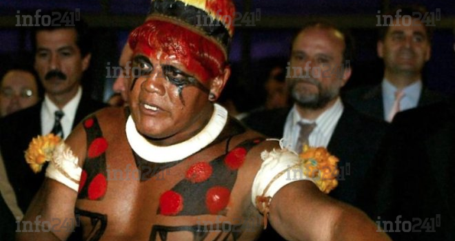 Brésil : un grand chef indigène et défenseur de la forêt amazonienne décède du Covid-19