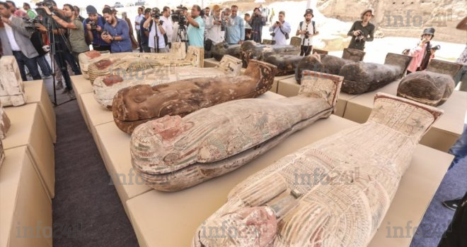 Egypte : Découverte de 250 momies et 150 statues de bronze datant de 2 500 ans
