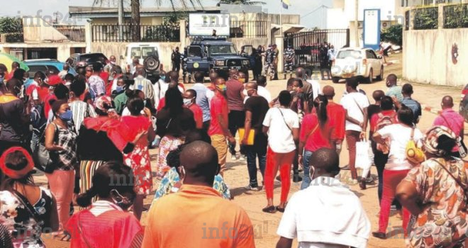 Un rassemblement de syndicalistes gabonais violemment réprimé par la police