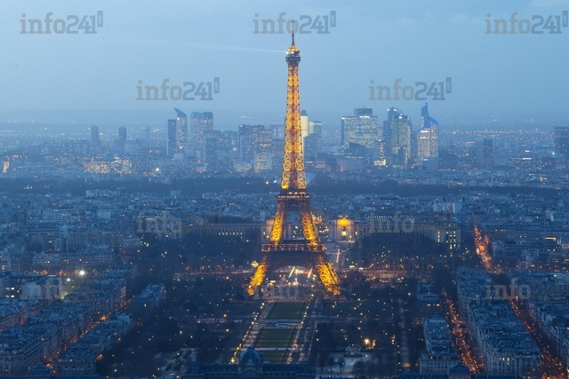 Carnages terroristes à Paris : la France se réveille sous le choc
