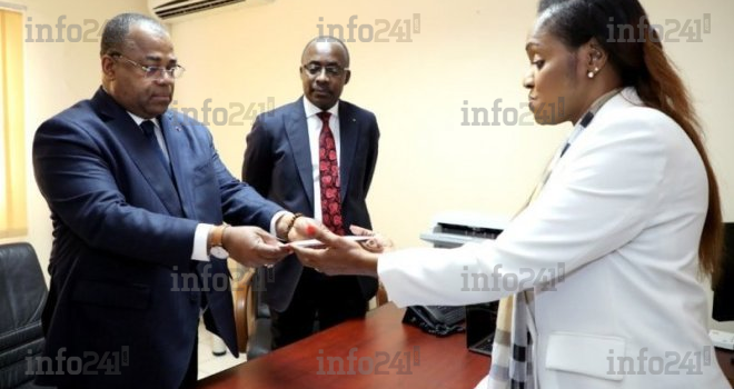 Le Premier ministre gabonais déclare enfin ses biens... mais avec 11 mois de retard !