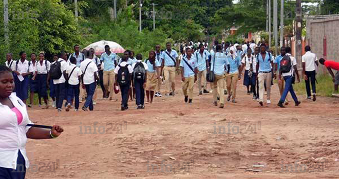 Les élèves de Port-Gentil battent le bitume pour la reprise des cours 