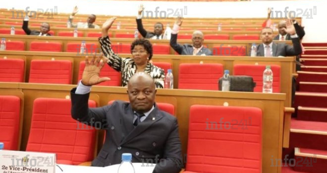 Gabon&nbsp;: 3 accords internationaux adoptés par les députés pour l’ultime séance de la transition