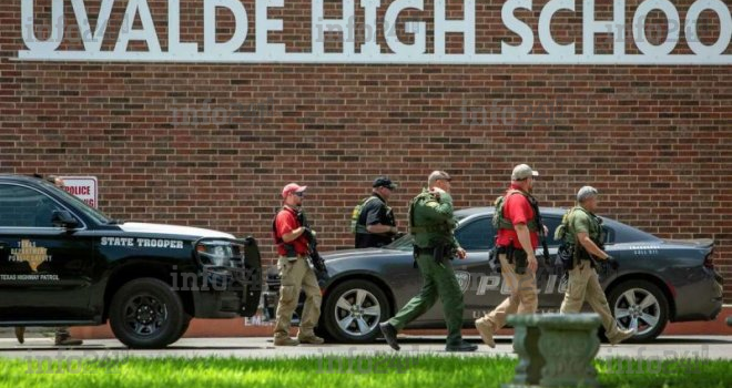 États-Unis : Un jeune de 18 ans tue 19 enfants et 2 adultes dans une école primaire du Texas