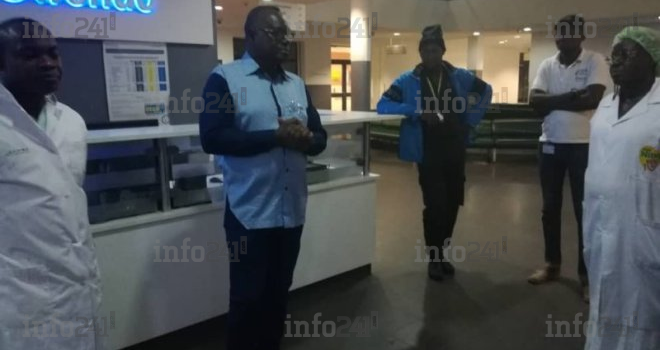 Prise en charge des patients : le ministre gabonais de la Santé fait irruption au CHU d’Owendo