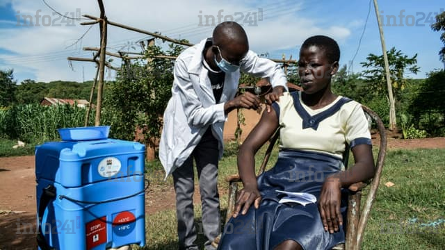 Kenya : Les autorités privent les non-vaccinés au coronavirus des services publics