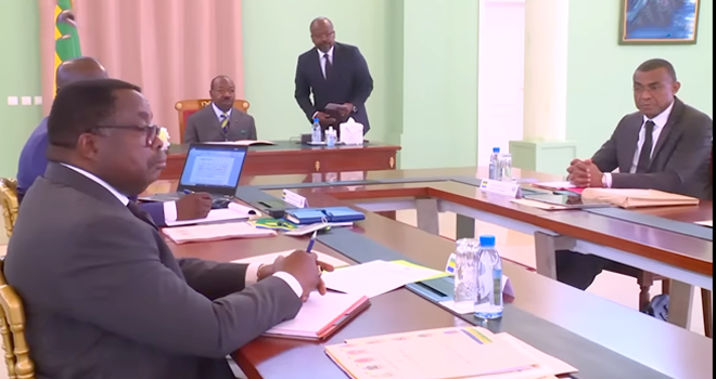 Conseil des ministres d’Oyem&nbsp;: 5 projets de décret électoraux entérinés par Ali Bongo