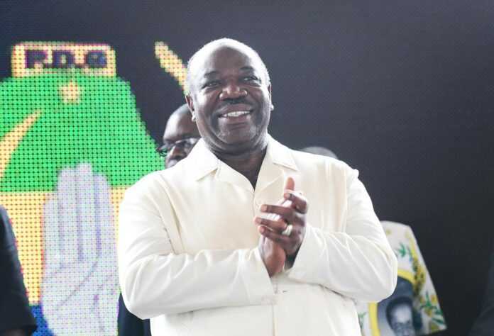 Ali Bongo convoque les militants de son parti en congrès extraordinaire le 12 décembre