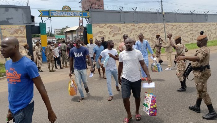 Port-Gentil&nbsp;: 99 détenus libérés à la faveur d’une grâce présidentielle