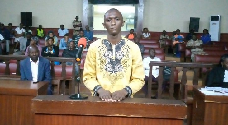 Un jeune gabonais prend 11 ans de prison pour avoir poignardé à mort sa grand-mère de 72 ans