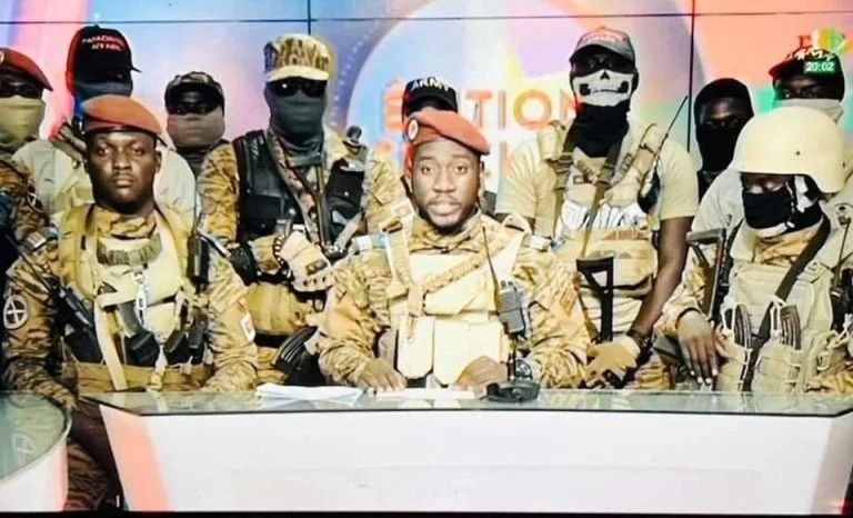 Burkina Faso&nbsp;: le capitaine Ibrahim Traoré renverse les autorités militaires de transition