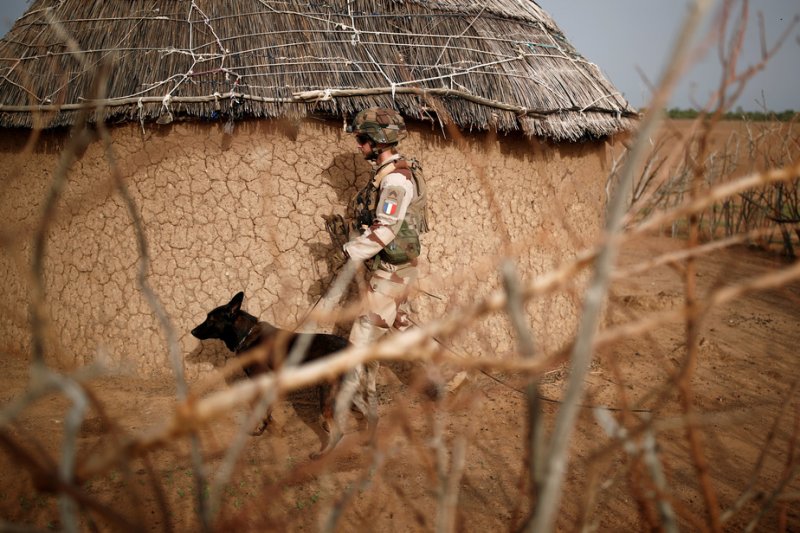 Mali&nbsp;: deux militaires français tués dans l’explosion de leur véhiculé blindé