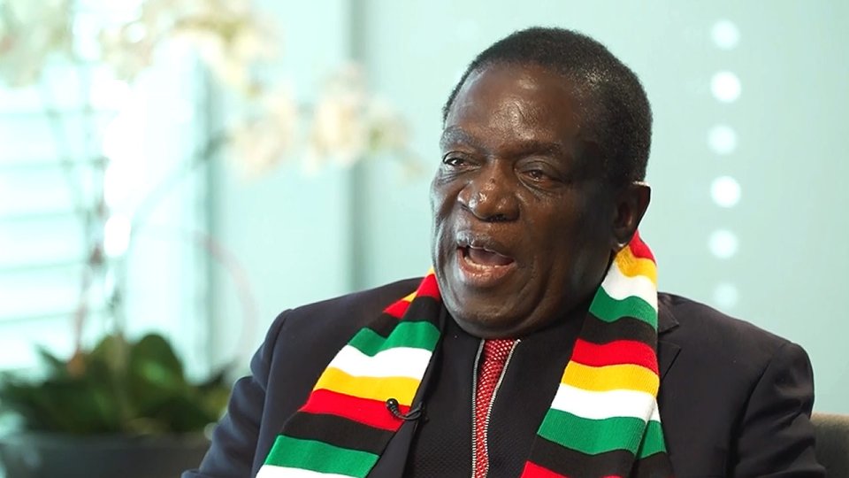 Emmerson Mnangagwa réélu de justesse président du Zimbabwe 